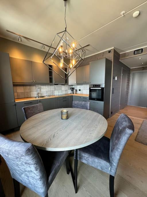 Apartment Riddertunets Utsikt Til Mugnetind *